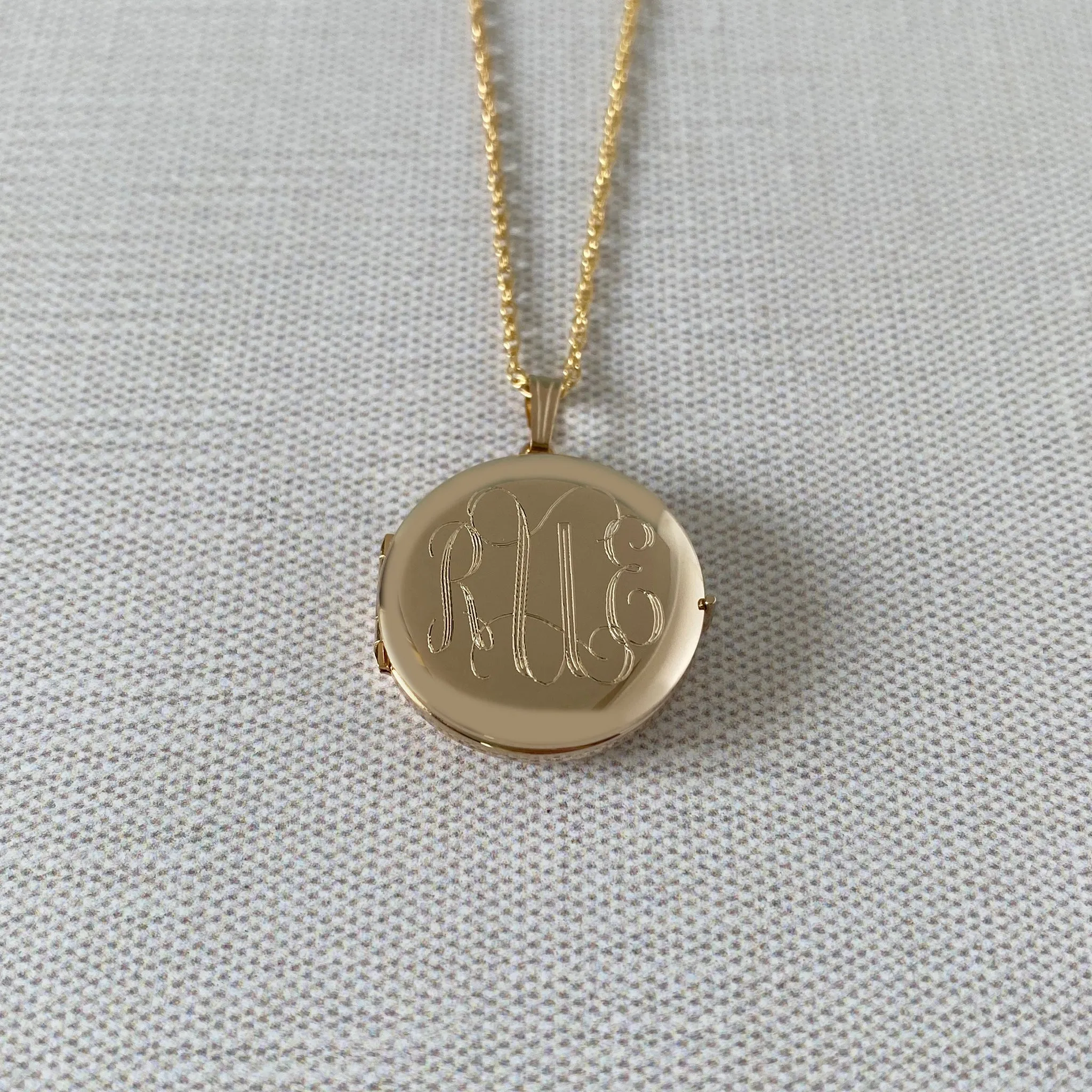 14K Gold-Filled 23mm Round 4-Photo Locket Necklace