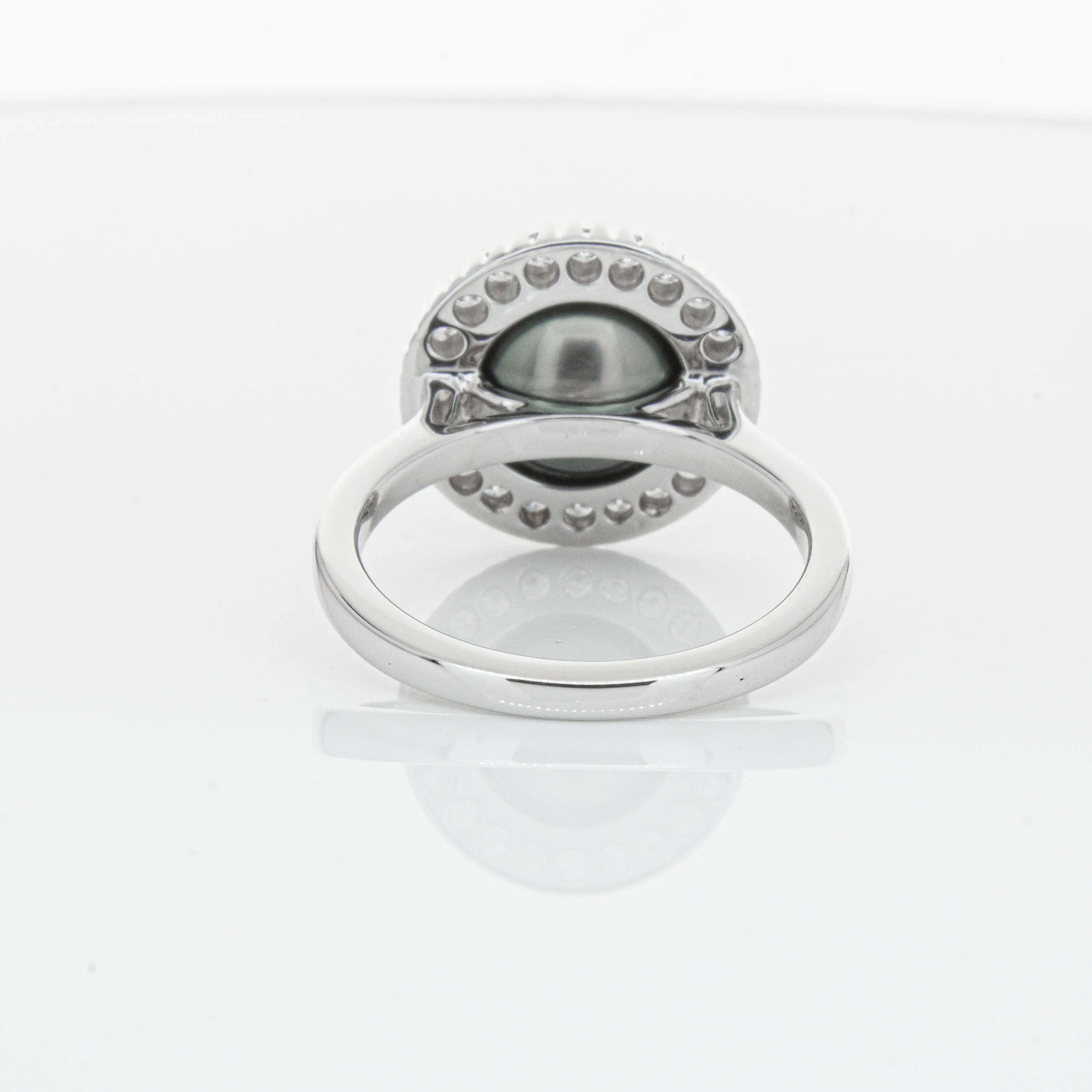 18ct White Gold 9.1mm Tahitian Black Pearl & Diamond Daisy Ring