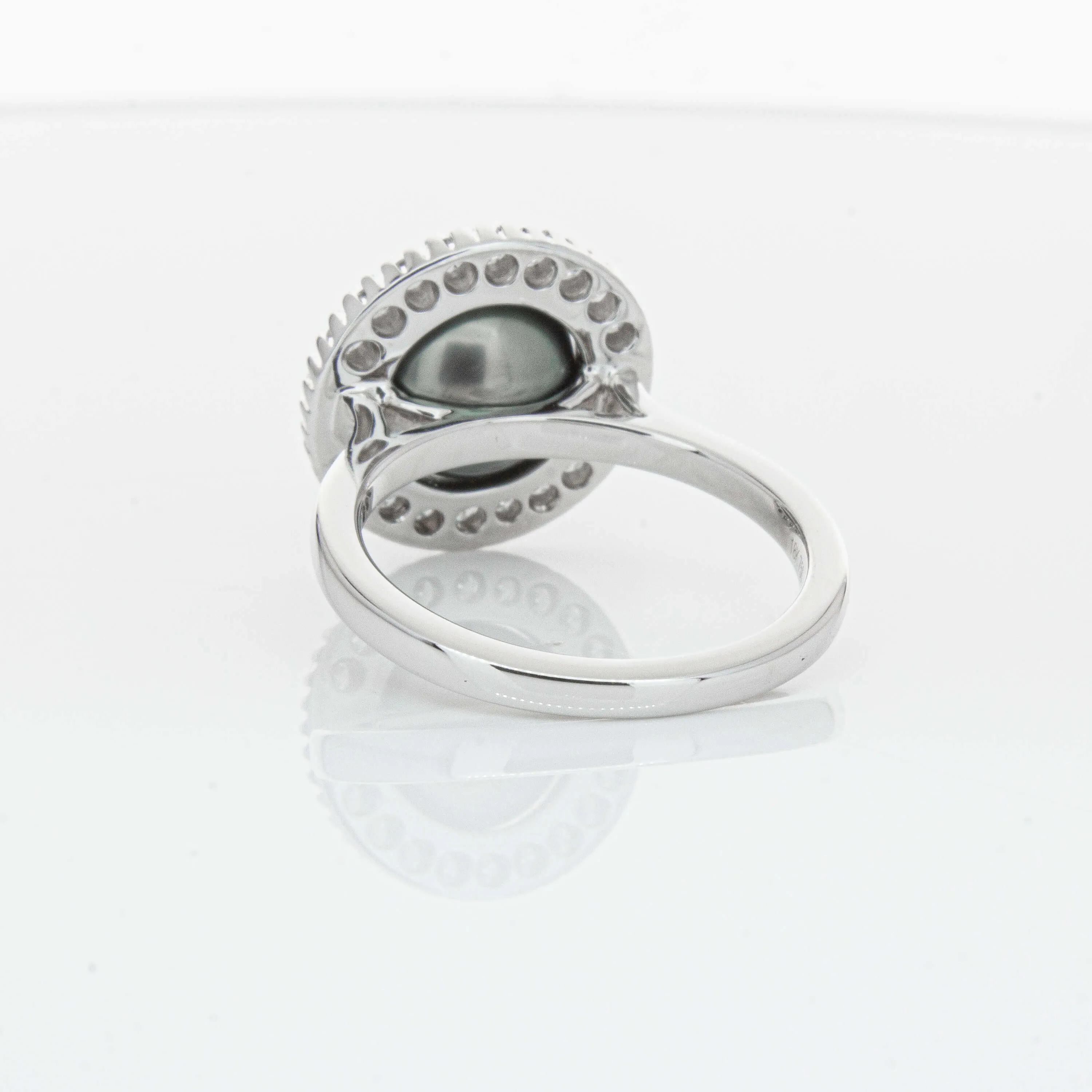 18ct White Gold 9.1mm Tahitian Black Pearl & Diamond Daisy Ring
