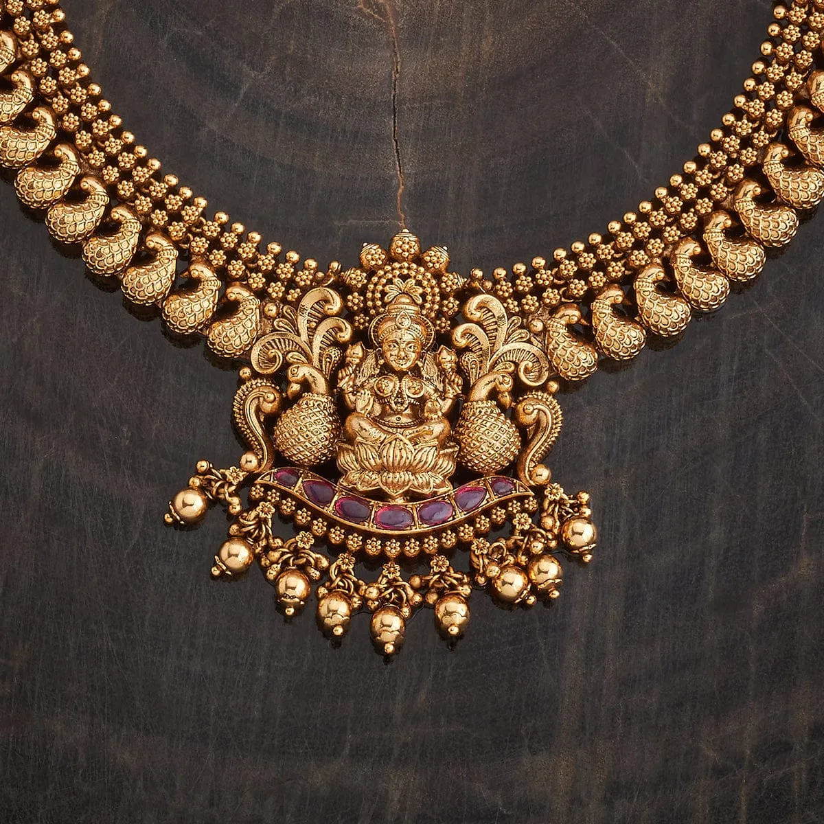 Antique Necklace 181444