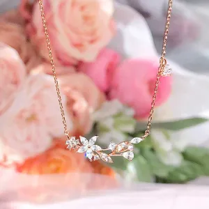 Della Necklace