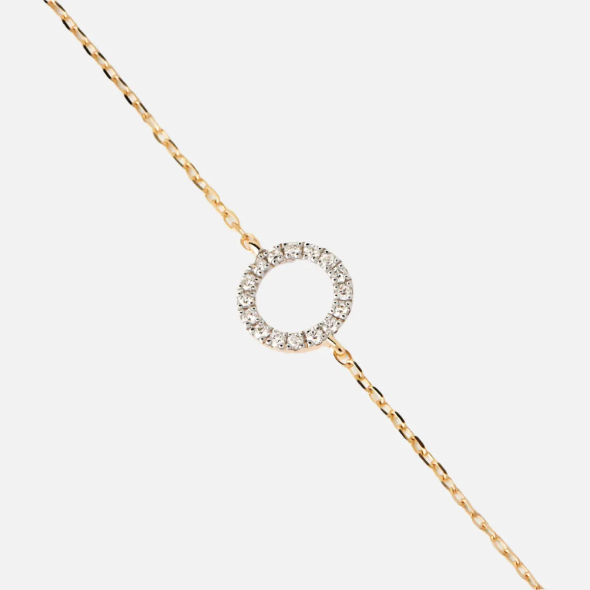 Diamonds and Gold Circle Bracelet