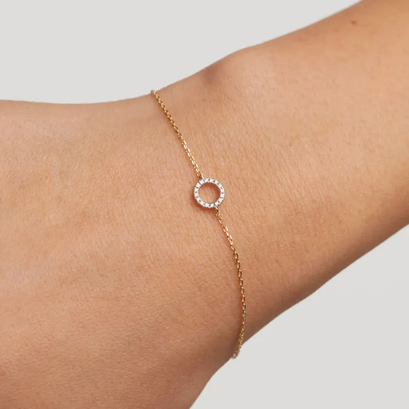 Diamonds and Gold Circle Bracelet