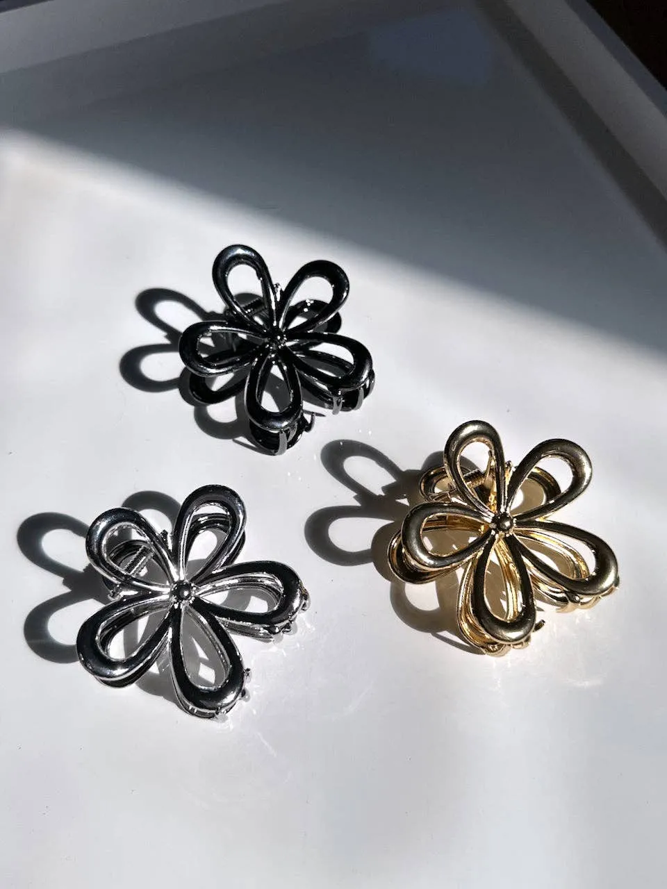 Gold Daisy Hair Clip