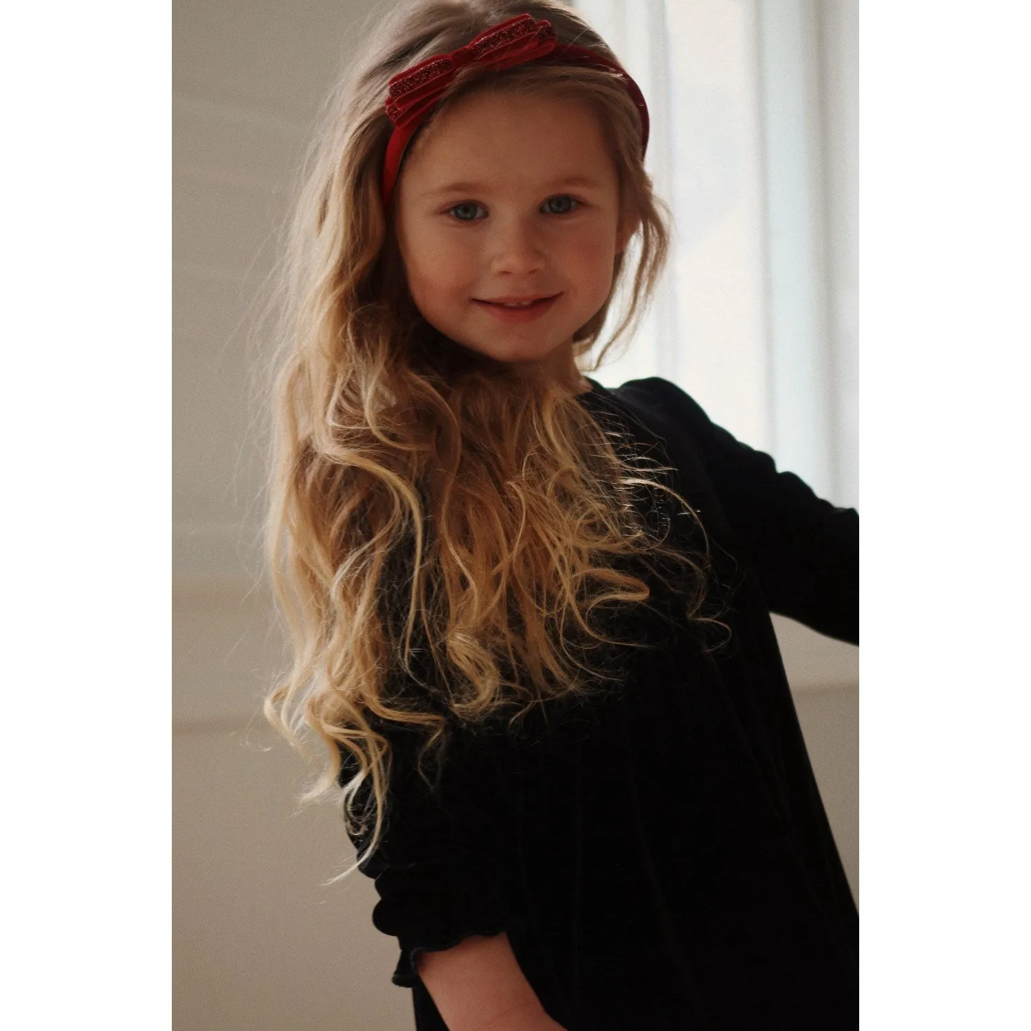 Konges Sl?jd Red Velvet Bow Hairbrace