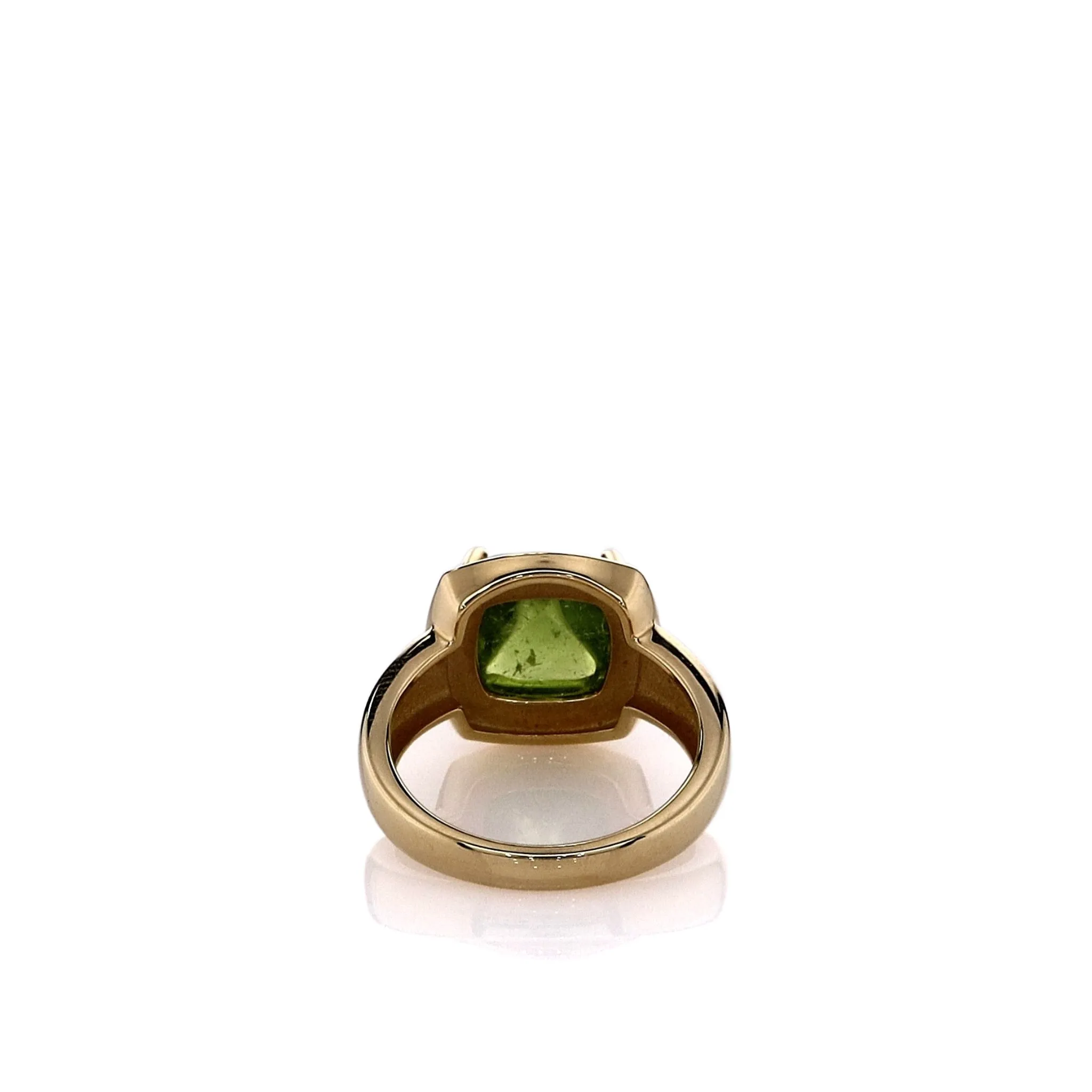 Lisa Nik 18k Yellow Gold Square Sugarloaf Peridot Ring
