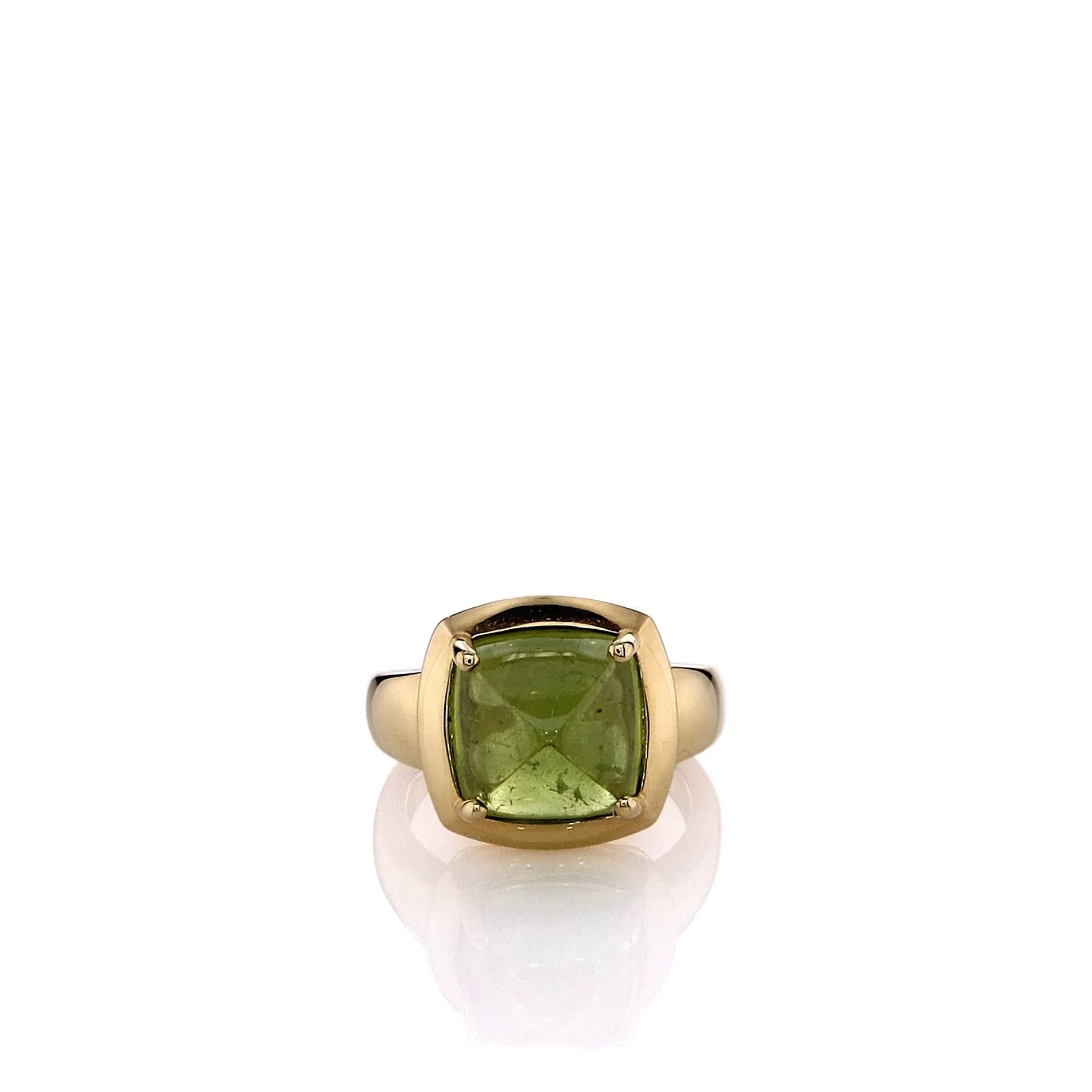 Lisa Nik 18k Yellow Gold Square Sugarloaf Peridot Ring