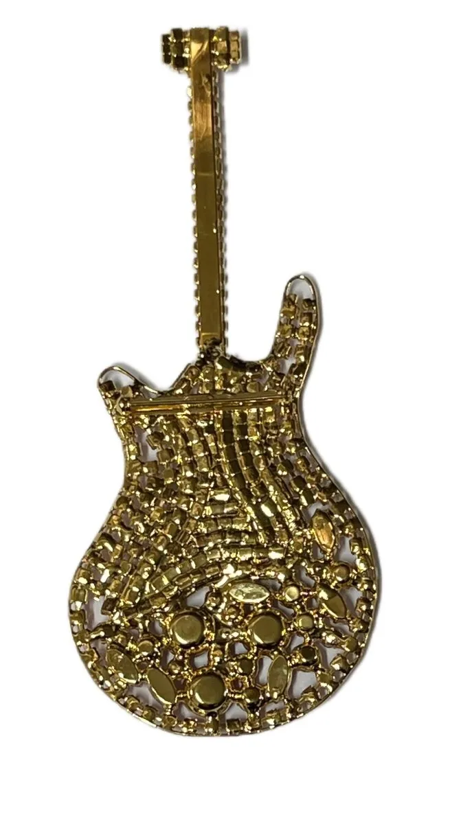 Moans Couture - The Pink Guitar