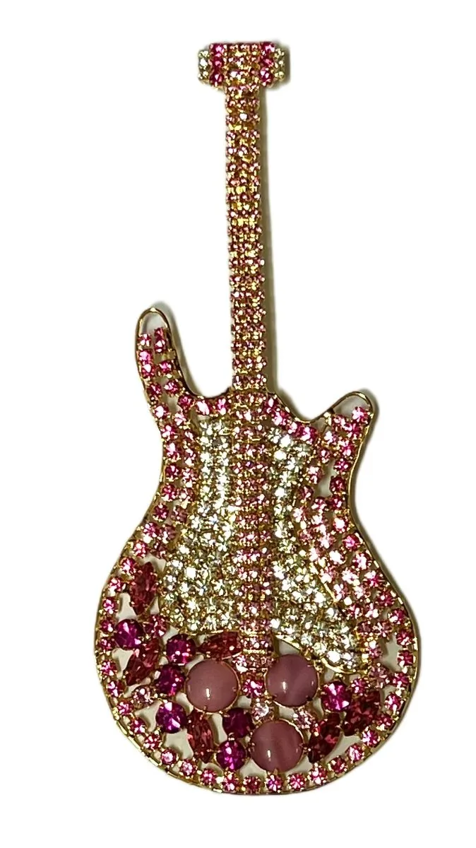 Moans Couture - The Pink Guitar