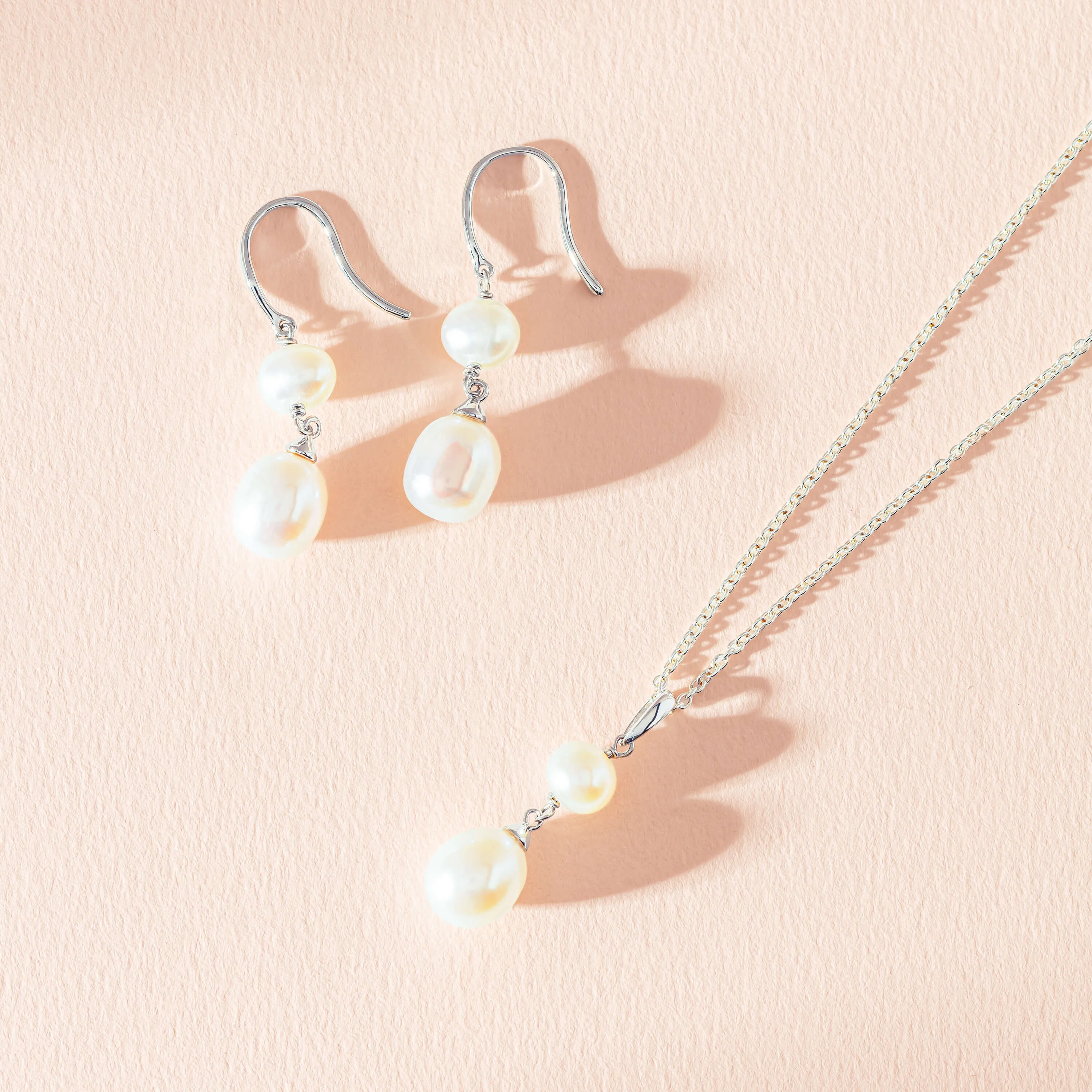 Sterling Silver Freshwater Pearl Rosie Necklace