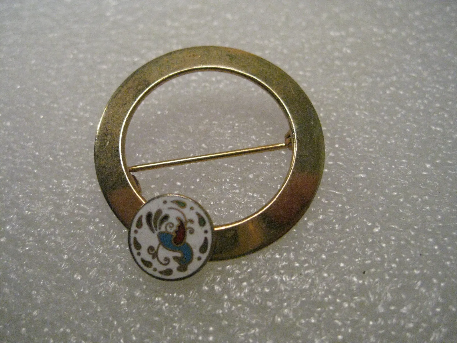Vintage Brooch, Cloisonne Distelfink Circle Brooch, Open Center, Gold tone, 1960s.